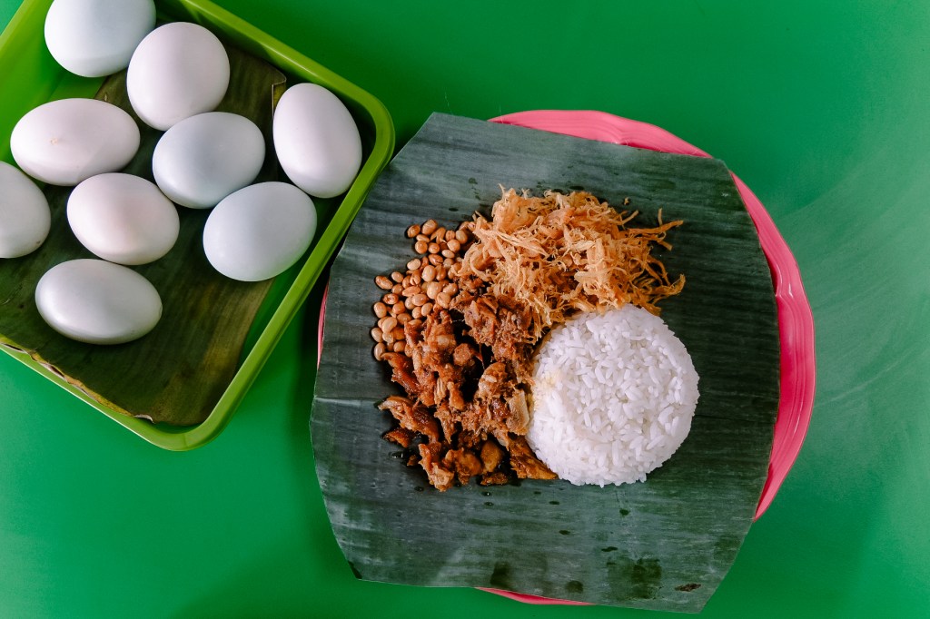 Lombok Culinary Scene: Nasi Balap&nbsp;Puyung