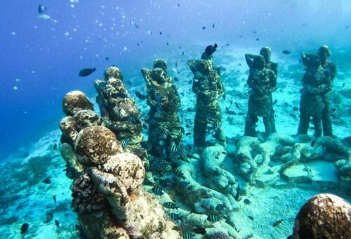 Discover the Underwater Statue in Gili Meno Lombok