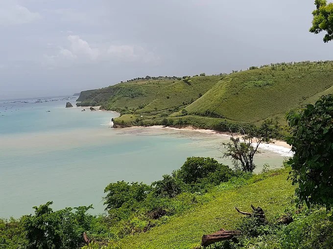 Uncover the Hidden Beauty of Ekas Beach&nbsp;Lombok