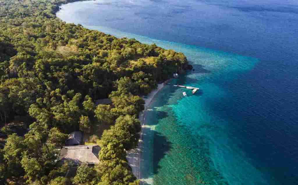 Everything You Should Know About Moyo&nbsp;Island