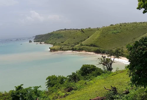 Uncover the Hidden Beauty of Ekas Beach Lombok