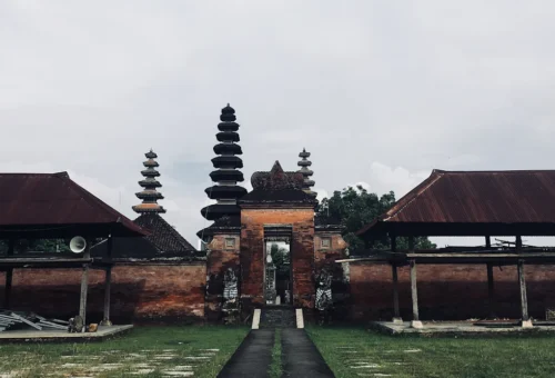 Pura Meru Lombok: Symbol of Hindu Heritage and Religious Harmony