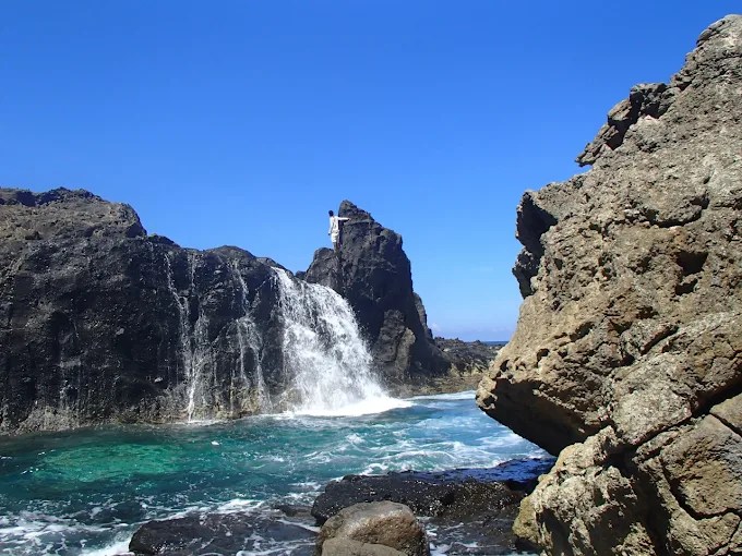 The Salty Waterfall of Nambung Beach in&nbsp;Lombok