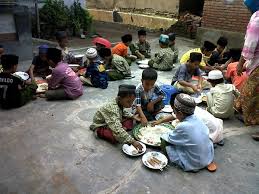 Begibung, The Tradition of Eating Together in&nbsp;Lombok