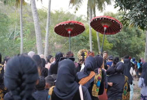Nyongkolan : A wedding culture in Lombok