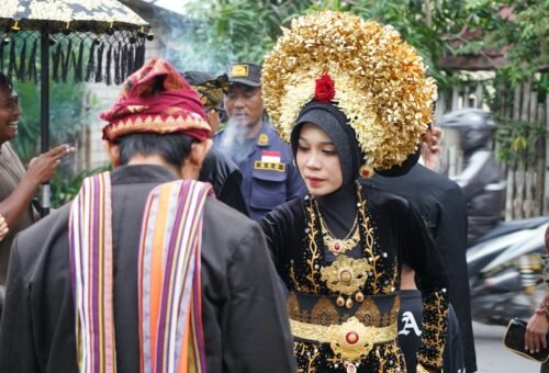 Why Do People in Lombok Use ‘Lalu’ and ‘Baiq’?
