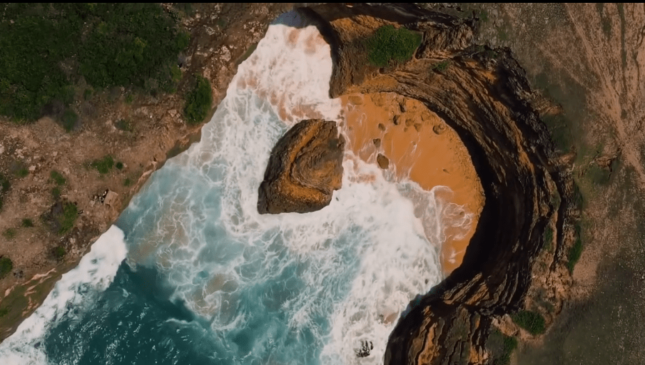 Pantai Penyisok: A Wild and Scenic Gem Among Lombok&nbsp;Beaches