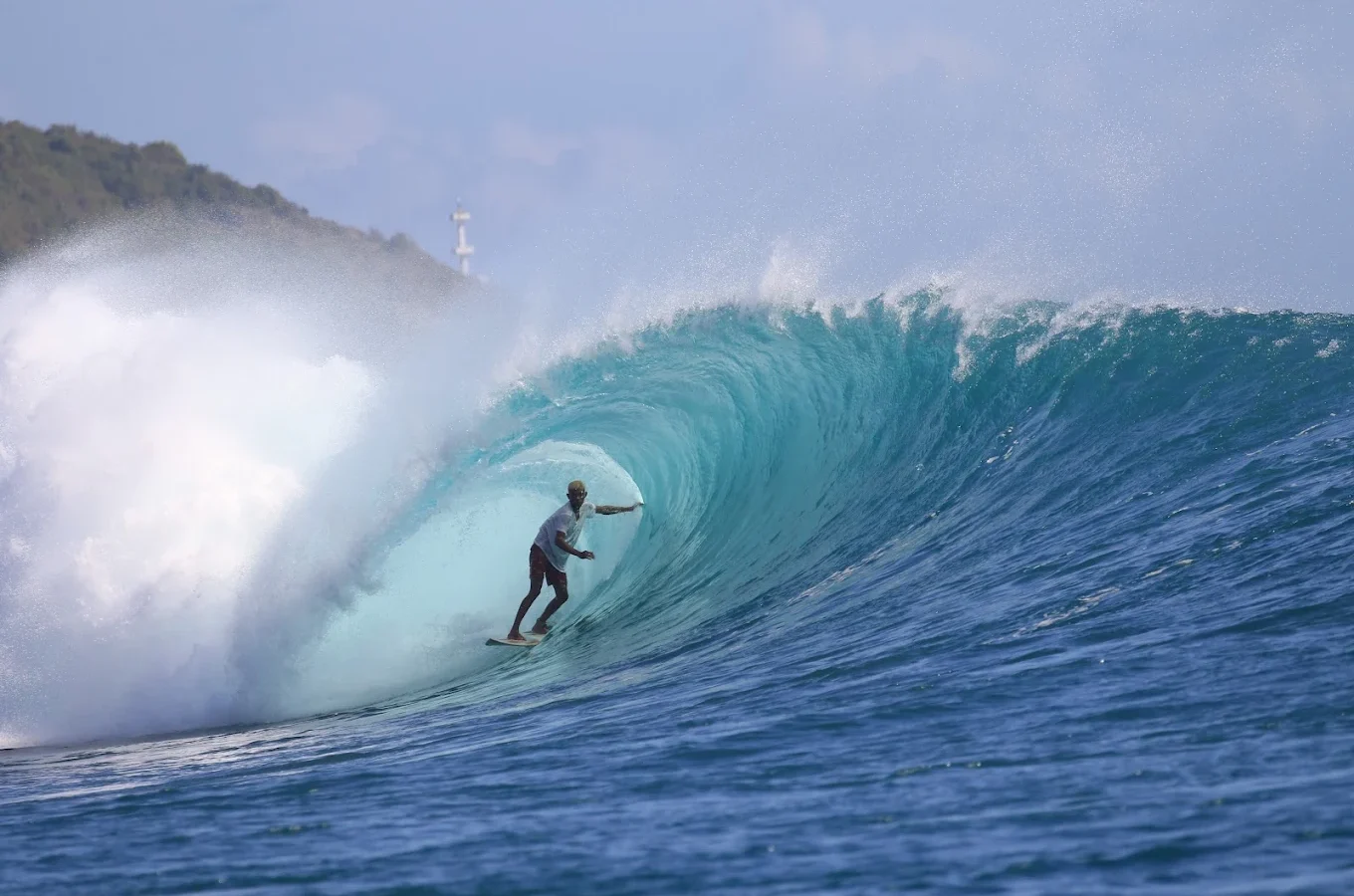 The Left-Handed Wave of Lombok Desert Point